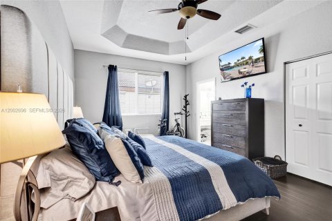 Townhouse in Miami, Florida 3 bedrooms, 163.32 sq.m. № 2066570 - photo 17