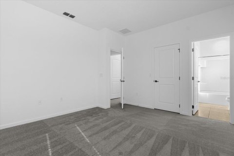House in Kissimmee, Florida 8 bedrooms, 301.75 sq.m. № 1772085 - photo 5