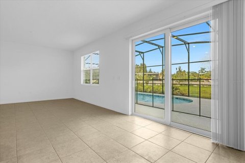 House in Kissimmee, Florida 8 bedrooms, 301.75 sq.m. № 1772085 - photo 29