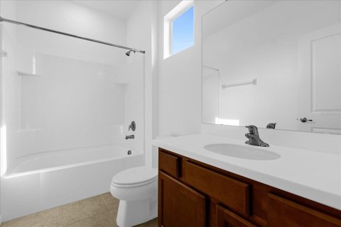 House in Kissimmee, Florida 8 bedrooms, 301.75 sq.m. № 1772085 - photo 6