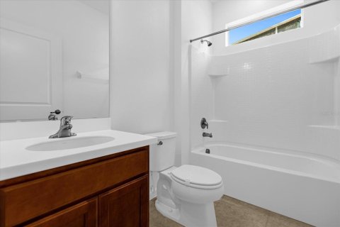House in Kissimmee, Florida 8 bedrooms, 301.75 sq.m. № 1772085 - photo 23
