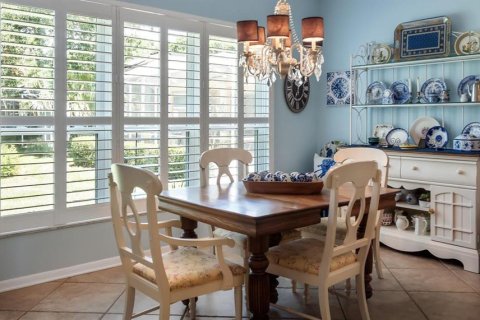 House in Clermont, Florida 3 bedrooms, 201.13 sq.m. № 2217260 - photo 12