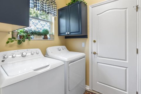 House in Clermont, Florida 3 bedrooms, 201.13 sq.m. № 2217260 - photo 30