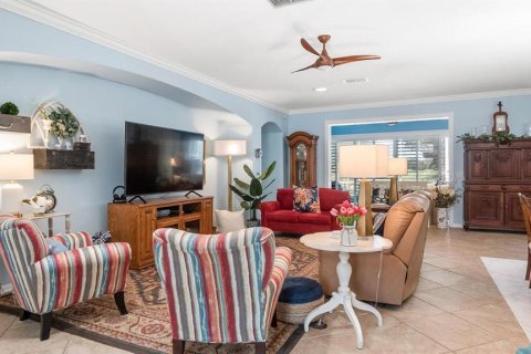 House in Clermont, Florida 3 bedrooms, 201.13 sq.m. № 2217260 - photo 5