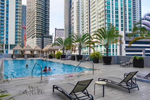 Condo in Miami, Florida, 2 bedrooms  № 2054286 - photo 29