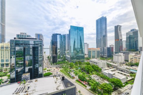 Condo in Miami, Florida, 2 bedrooms  № 2054286 - photo 2