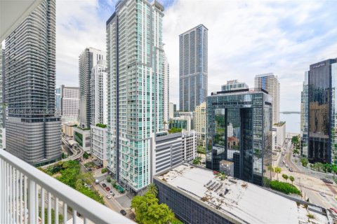 Condo in Miami, Florida, 2 bedrooms  № 2054286 - photo 3