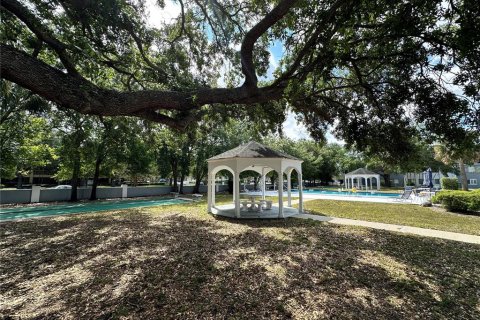 Condo in Saint Petersburg, Florida, 1 bedroom  № 1829422 - photo 14