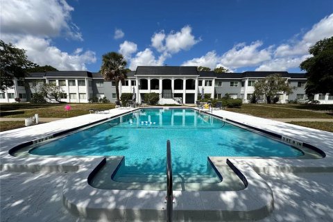 Condo in Saint Petersburg, Florida, 1 bedroom  № 1829422 - photo 3
