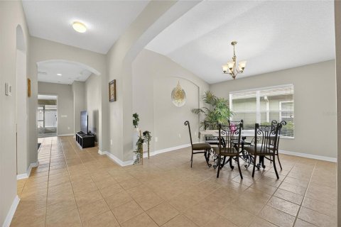 House in Seffner, Florida 4 bedrooms, 182.55 sq.m. № 2099260 - photo 12