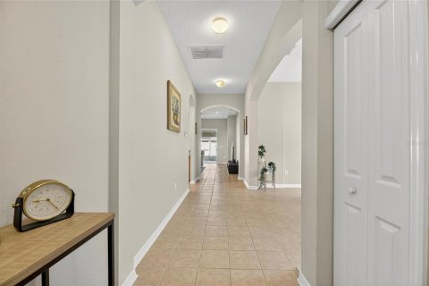 House in Seffner, Florida 4 bedrooms, 182.55 sq.m. № 2099260 - photo 6
