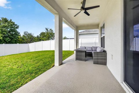 House in Wesley Chapel, Florida 4 bedrooms, 186.92 sq.m. № 2157307 - photo 5