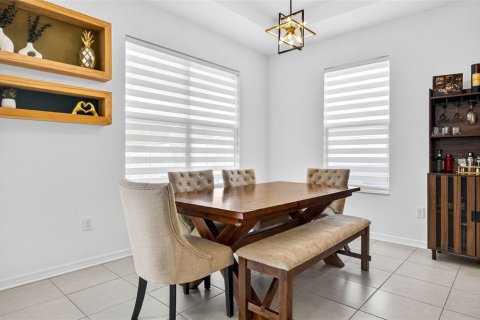 House in Wesley Chapel, Florida 4 bedrooms, 186.92 sq.m. № 2157307 - photo 19