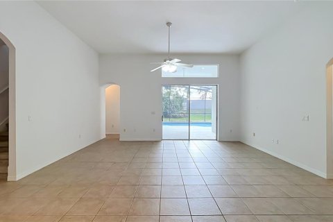 House in Orlando, Florida 5 bedrooms, 295.89 sq.m. № 2393470 - photo 21