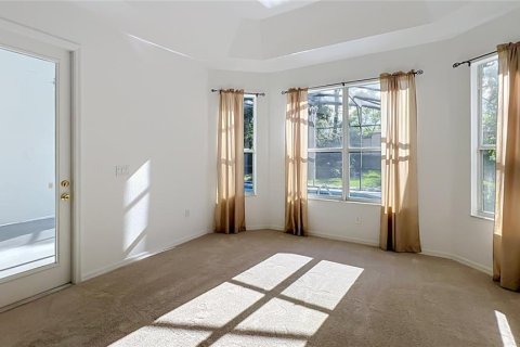 House in Orlando, Florida 5 bedrooms, 295.89 sq.m. № 2393470 - photo 25