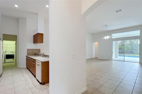 House in Orlando, Florida 5 bedrooms, 295.89 sq.m. № 2393470 - photo 9