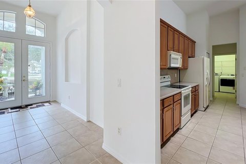House in Orlando, Florida 5 bedrooms, 295.89 sq.m. № 2393470 - photo 8