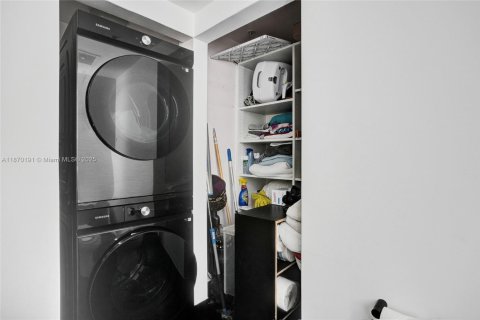 Copropriété à vendre à North Bay Village, Floride: 3 chambres, 162.86 m2 № 2014467 - photo 10