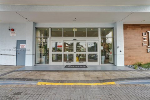 Copropriété à vendre à North Bay Village, Floride: 3 chambres, 162.86 m2 № 2014467 - photo 18