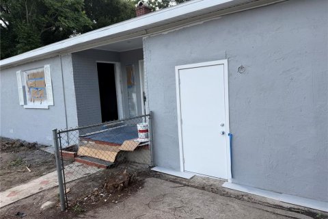 House in Belleview, Florida 5 bedrooms, 215.72 sq.m. № 2224832