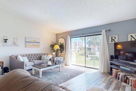 Купить кондоминиум в Сент-Луси, Флорида 2 спальни, 121.24м2, № 2022165 - фото 30