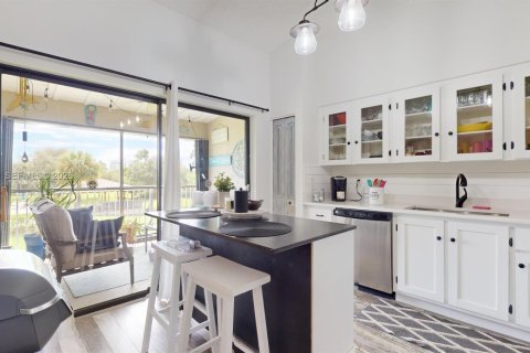 Купить кондоминиум в Сент-Луси, Флорида 2 спальни, 121.24м2, № 2022165 - фото 27