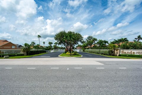 Купить кондоминиум в Сент-Луси, Флорида 2 спальни, 121.24м2, № 2022165 - фото 5