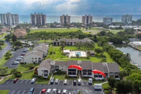 Купить кондоминиум в Сент-Луси, Флорида 2 спальни, 121.24м2, № 2022165 - фото 9