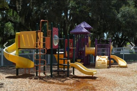 Touwnhouse à louer à Land O' Lakes, Floride: 2 chambres, 120.49 m2 № 2111253 - photo 17