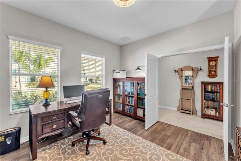 House in Sarasota, Florida 4 bedrooms, 241.27 sq.m. № 1510452 - photo 9