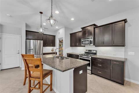 House in Sarasota, Florida 4 bedrooms, 241.27 sq.m. № 1510452 - photo 3