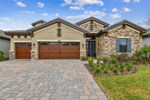 House in San Antonio, Florida 5 bedrooms, 291.53 sq.m. № 1629888 - photo 2