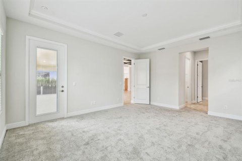 House in San Antonio, Florida 5 bedrooms, 291.53 sq.m. № 1629888 - photo 30