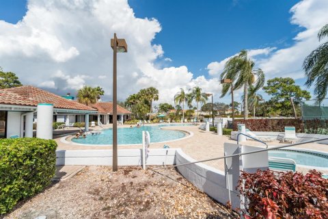 Villa ou maison à vendre à West Palm Beach, Floride: 4 chambres, 212 m2 № 2146430 - photo 27