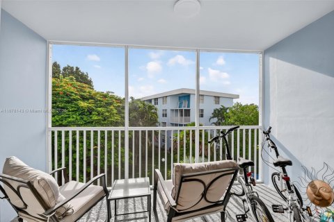Copropriété à vendre à Boynton Beach, Floride: 2 chambres, 89.46 m2 № 1925578 - photo 16