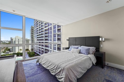 Condo in Miami Beach, Florida, 1 bedroom № 2079318 - photo 2