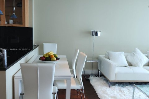 Condo in Miami Beach, Florida, 1 bedroom № 2079318 - photo 22