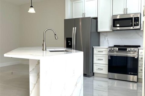 Adosado en alquiler en Winter Garden, Florida, 4 dormitorios, 140.47 m2 № 1902969 - foto 3