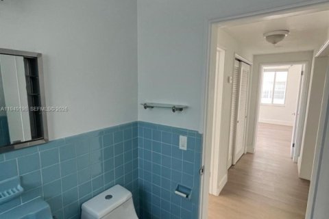 Apartment in Miami Beach, Florida 2 bedrooms, 111.48 sq.m. № 1998199 - photo 15