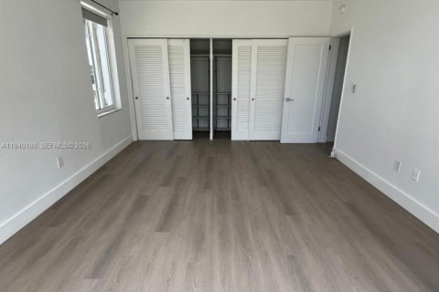 Apartment in Miami Beach, Florida 2 bedrooms, 111.48 sq.m. № 1998199 - photo 6