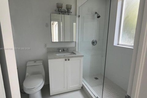 Apartment in Miami Beach, Florida 2 bedrooms, 111.48 sq.m. № 1998199 - photo 7