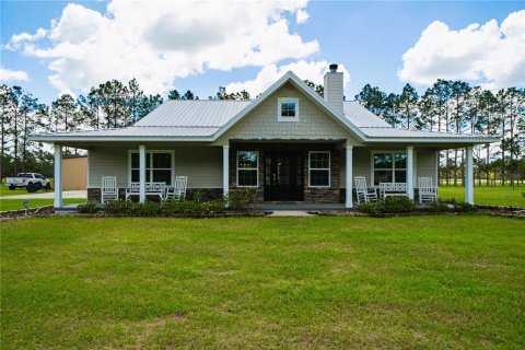 Land in Fort White, Florida № 2353419