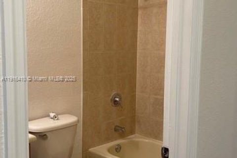 Copropriété à louer à Doral, Floride: 3 chambres, 128.67 m2 № 1972759 - photo 14