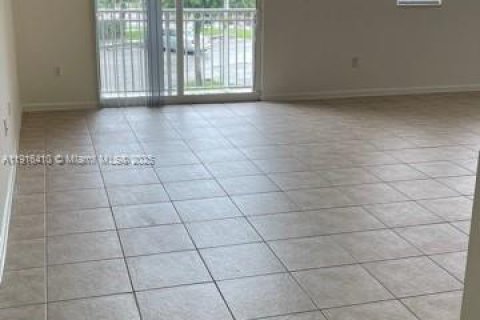Copropriété à louer à Doral, Floride: 3 chambres, 128.67 m2 № 1972759 - photo 8