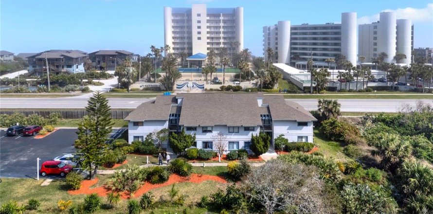 Condominio en New Smyrna Beach, Florida, 1 dormitorio  № 1560703
