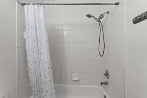 Condo in Orlando, Florida, 1 bedroom  № 1449487 - photo 21