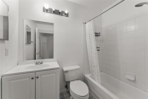 Condo in Orlando, Florida, 1 bedroom  № 1449487 - photo 20