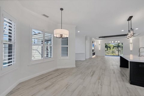 House in Placida, Florida 3 bedrooms, 213.68 sq.m. № 2106936 - photo 15