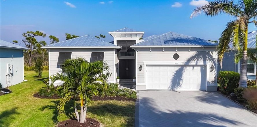 House in Placida, Florida 3 bedrooms, 213.68 sq.m. № 2106936