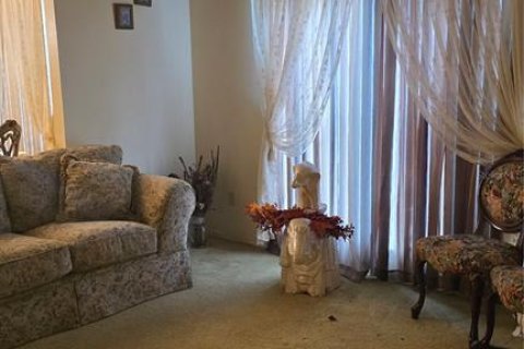 Casa en venta en Orlando, Florida, 4 dormitorios, 160.26 m2 № 1906404 - foto 4
